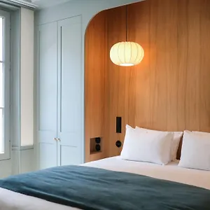 Hotel Courcelles Etoile, Paris