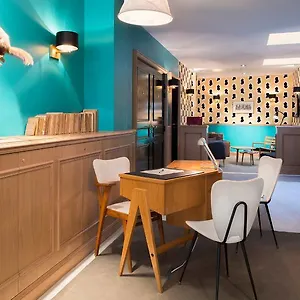 Hotel Helzear Champs Elysées, Paris