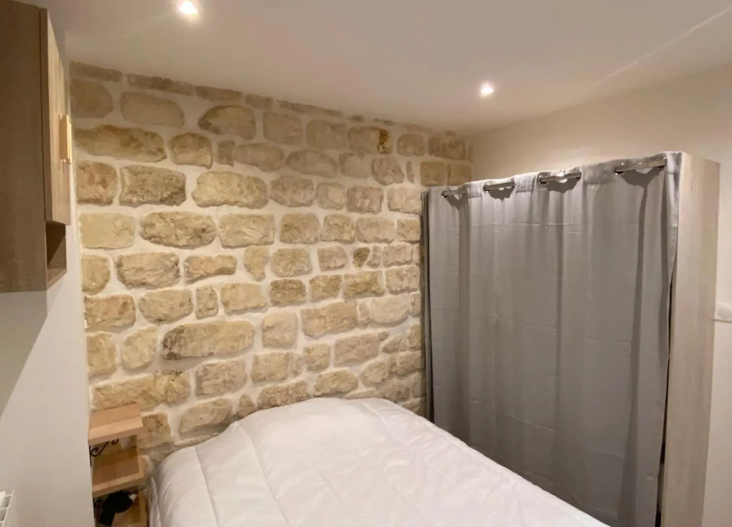 Appartement Neuf A Louer, Paris Sacre Coeur 0*,